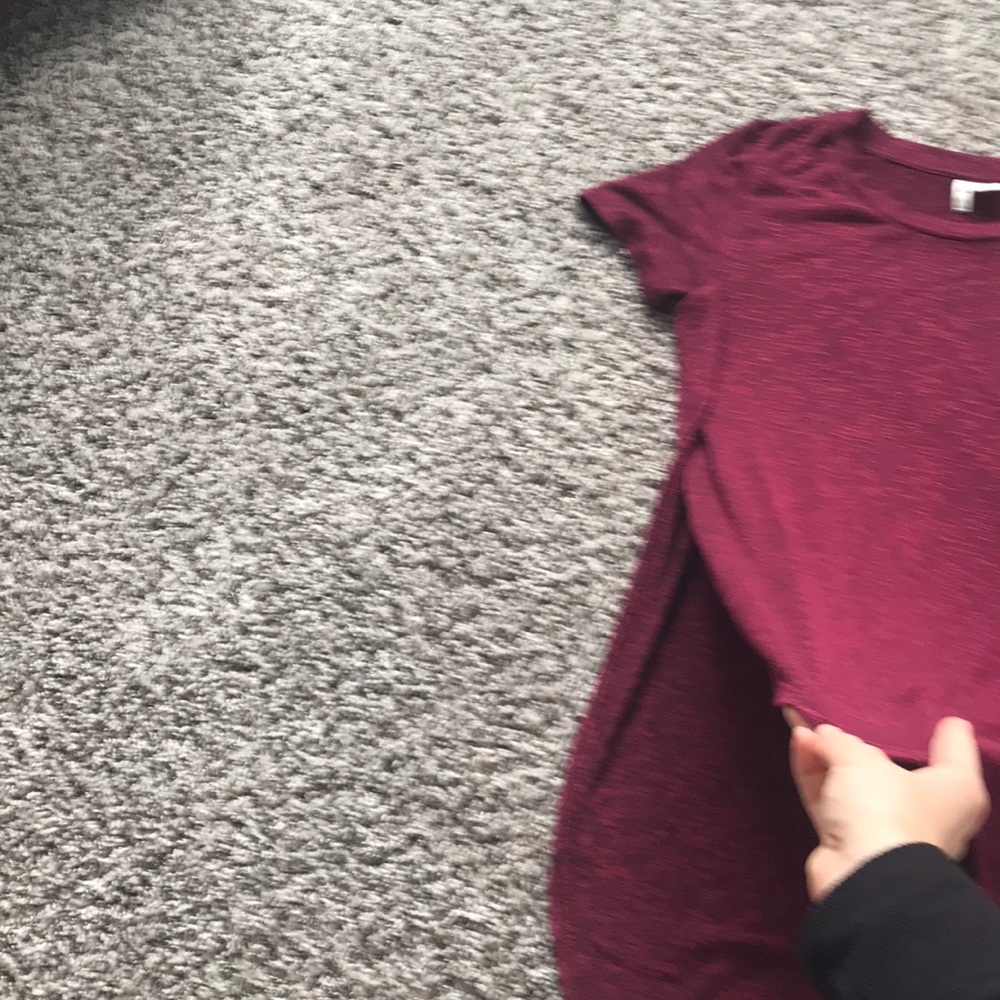 Split side tee - Picture 2 of 2